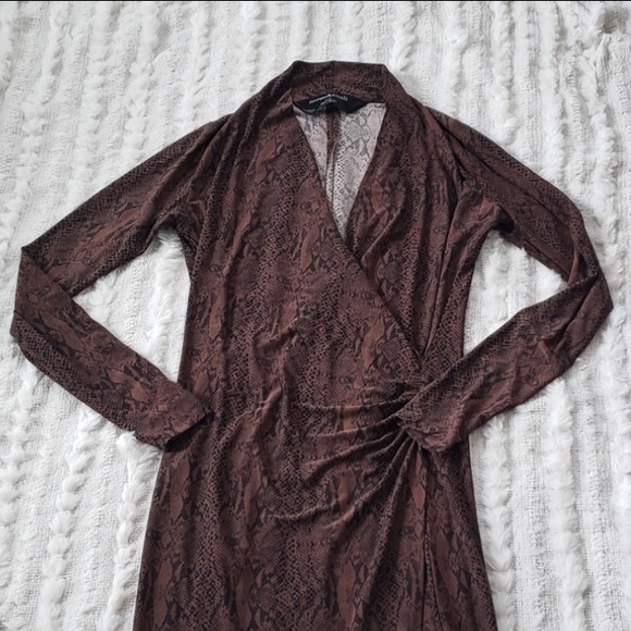 Norma Kamali Snake Skin Surplice Jersey Faux Wrap Dress - Picture 1 of 5